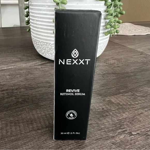 Nexxt Revive Retinol Serum 1 oz. Factory Sealed New In Box - Picture 6 of 9